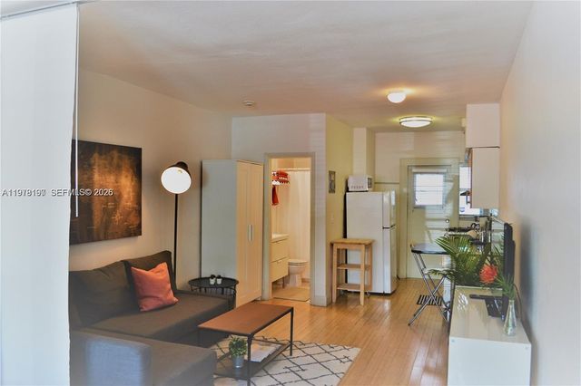 300 74th St 5, Miami Beach, FL 33141