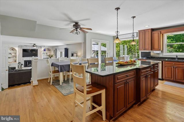 9 KINGS VALLEY CT, Damascus, MD 20872