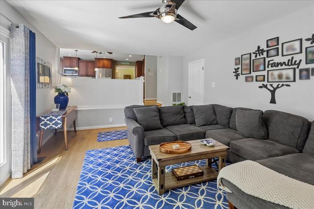 9 KINGS VALLEY CT, Damascus, MD 20872