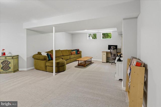 9 KINGS VALLEY CT, Damascus, MD 20872