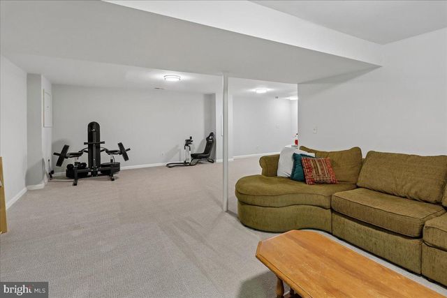 9 KINGS VALLEY CT, Damascus, MD 20872