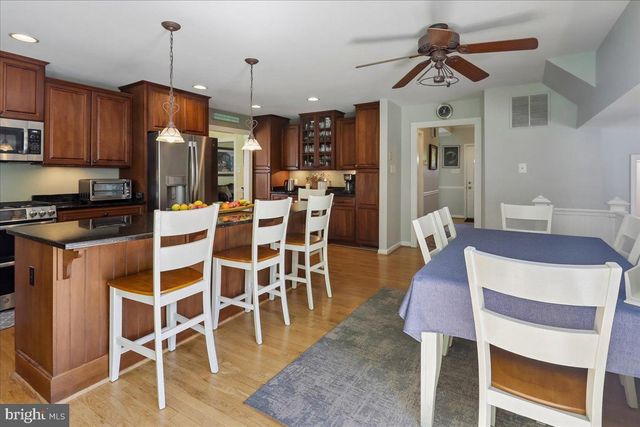 9 KINGS VALLEY CT, Damascus, MD 20872