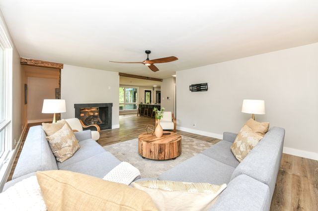 3737 E 71st Street, Indianapolis, IN 46220