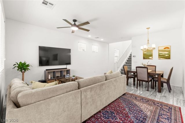 6435 Point Isabel Way, Las Vegas, NV 89122
