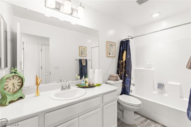 6435 Point Isabel Way, Las Vegas, NV 89122