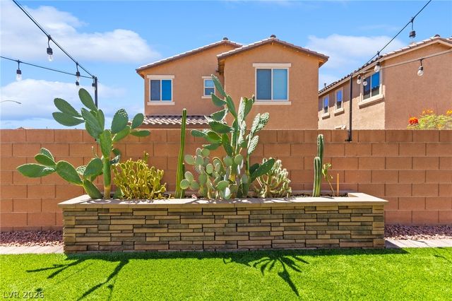 6435 Point Isabel Way, Las Vegas, NV 89122