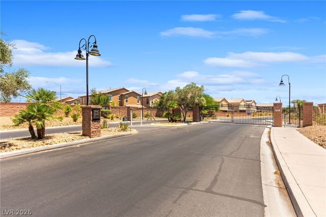 6435 Point Isabel Way, Las Vegas, NV 89122