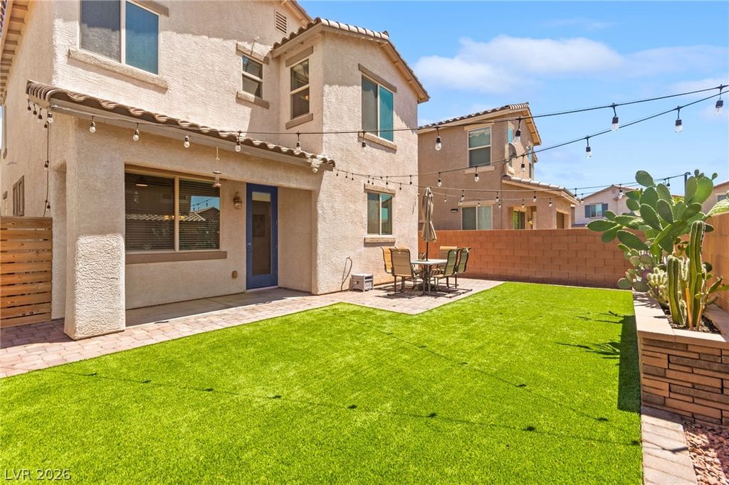 6435 Point Isabel Way, Las Vegas, NV 89122