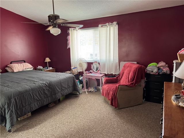 794 Williamsburg Circle, Warwick, RI 02886