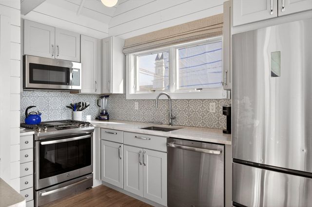 495 Commercial Street Unit 9, Provincetown, MA 02657