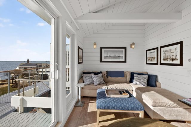 495 Commercial Street Unit 9, Provincetown, MA 02657