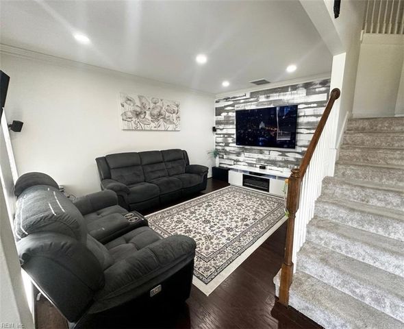 2128 Bellflower WAY, Chesapeake, VA 23323