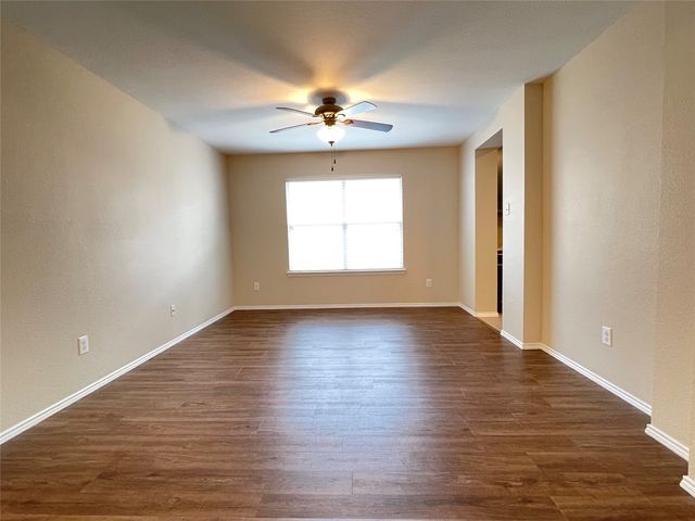 5921 Snow Creek Drive, The Colony, TX 75056