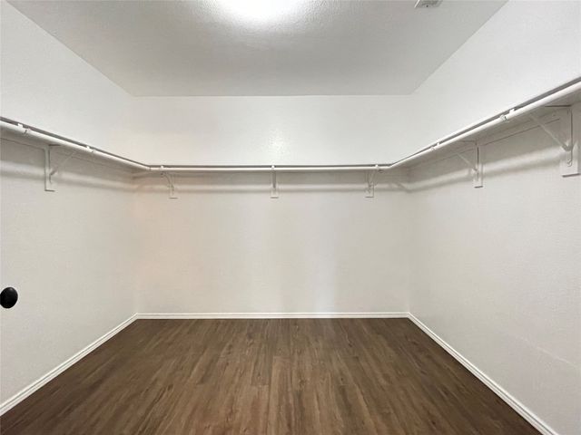 5921 Snow Creek Drive, The Colony, TX 75056