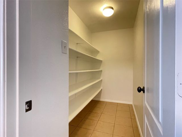 5921 Snow Creek Drive, The Colony, TX 75056
