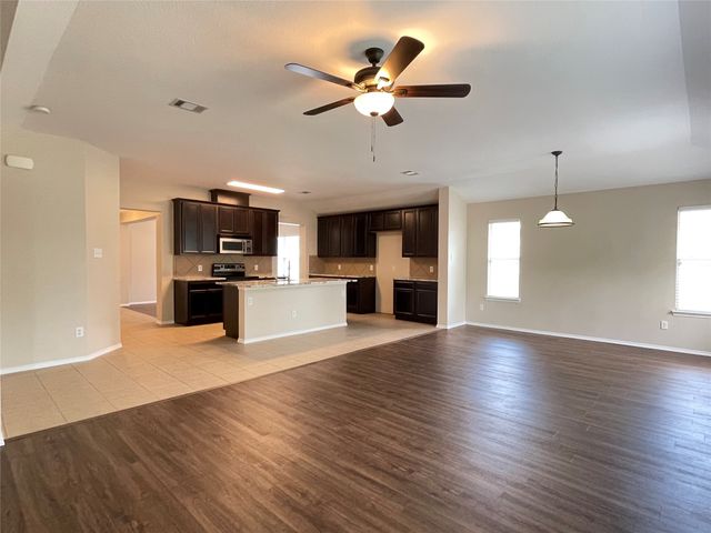 5921 Snow Creek Drive, The Colony, TX 75056