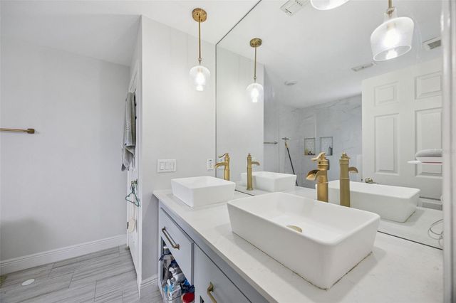 8991 HERITAGE BAY CIRCLE, Orlando, FL 32836
