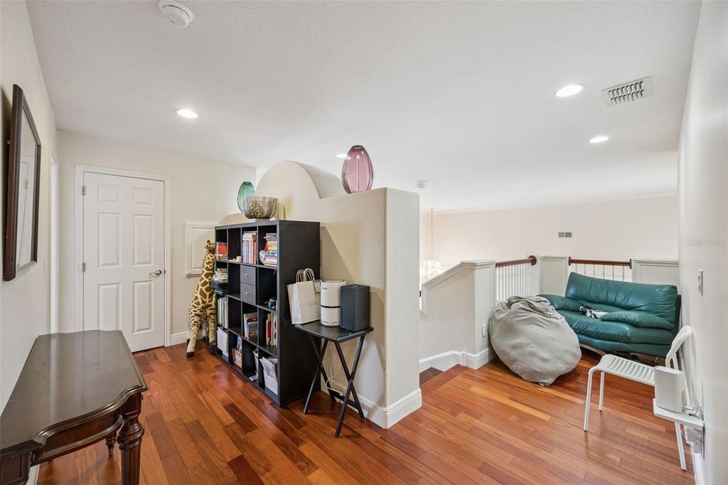Image 16 of property listing at 8991 HERITAGE BAY CIRCLE, Orlando, FL 32836