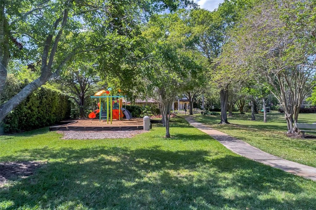 Image 40 of property listing at 8991 HERITAGE BAY CIRCLE, Orlando, FL 32836