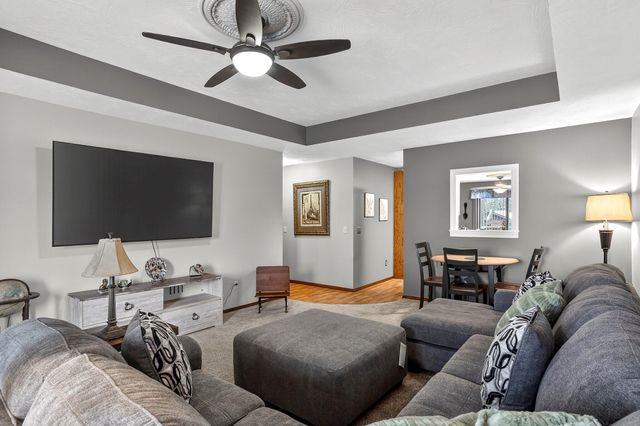 3150 S Sagamont Avenue 102, Springfield, MO 65807