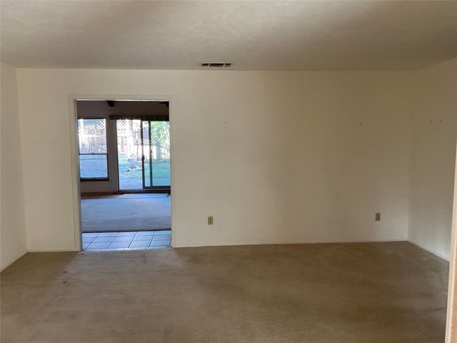 9000 Sirocka Drive, Benbrook, TX 76116