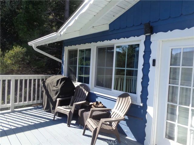 210 Wylerhorn Drive, Crestline, CA 92325