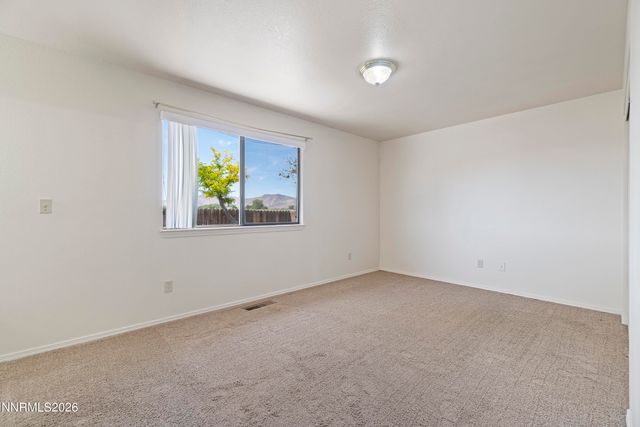 401 Kathy Avenue, Yerington, NV 89447