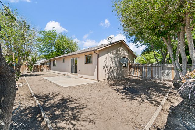 401 Kathy Avenue, Yerington, NV 89447