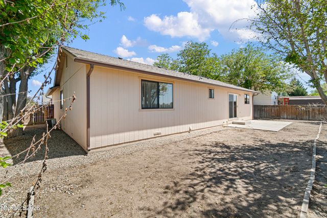 401 Kathy Avenue, Yerington, NV 89447