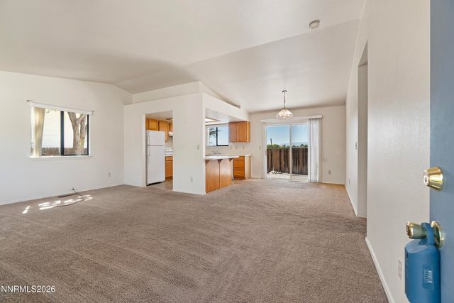 401 Kathy Avenue, Yerington, NV 89447