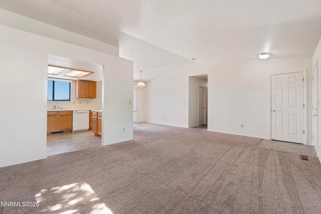 401 Kathy Avenue, Yerington, NV 89447