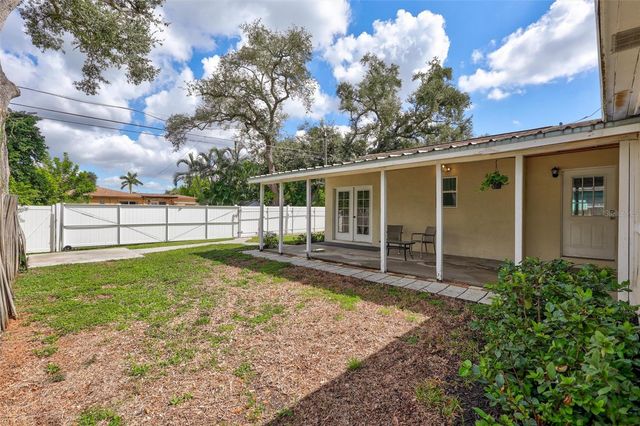 5337 2ND AVENUE N, St Petersburg, FL 33710