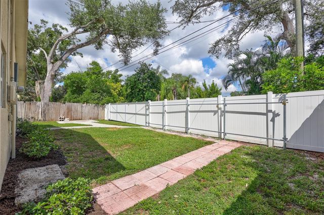 5337 2ND AVENUE N, St Petersburg, FL 33710