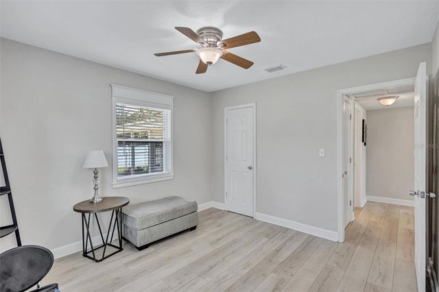 5337 2ND AVENUE N, St Petersburg, FL 33710