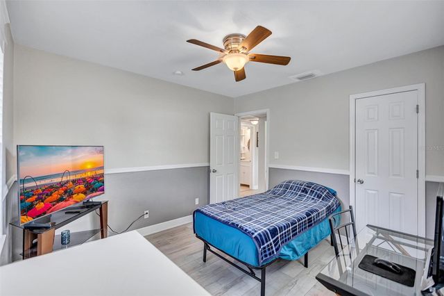 5337 2ND AVENUE N, St Petersburg, FL 33710