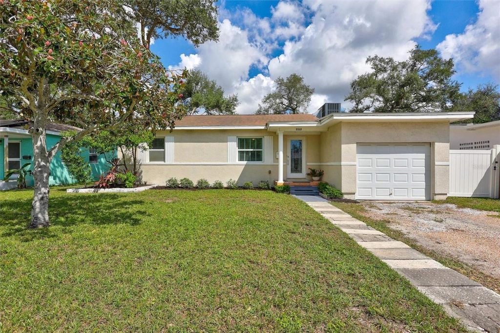 5337 2ND AVENUE N, St Petersburg, FL 33710