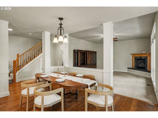 2369 DALKE RIDGE Dr Nw, Salem, OR 97304