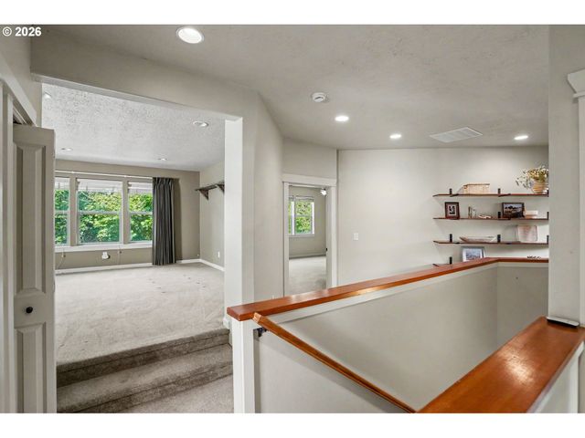 2369 DALKE RIDGE Dr Nw, Salem, OR 97304