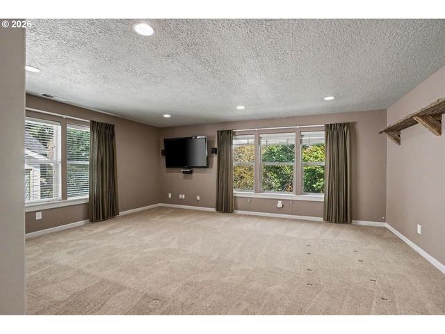 2369 DALKE RIDGE Dr Nw, Salem, OR 97304