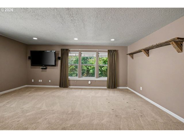 2369 DALKE RIDGE Dr Nw, Salem, OR 97304