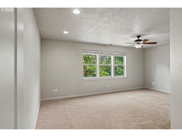 2369 DALKE RIDGE Dr Nw, Salem, OR 97304