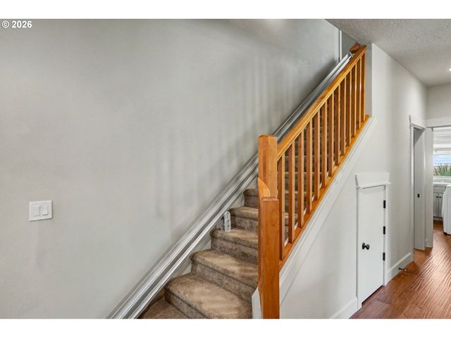 2369 DALKE RIDGE Dr Nw, Salem, OR 97304
