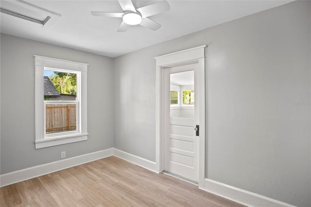 225 35TH STREET S, St Petersburg, FL 33711