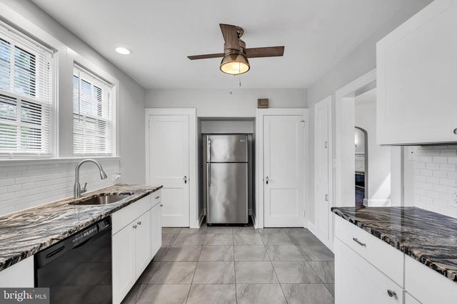 445 VANNEST, Ewing, NJ 08618