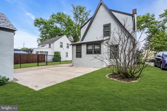 445 VANNEST, Ewing, NJ 08618