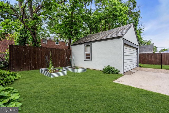 445 VANNEST, Ewing, NJ 08618