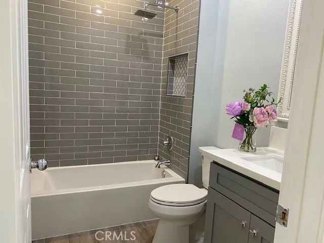 2003 Ladrillo Aisle, Irvine, CA 92606