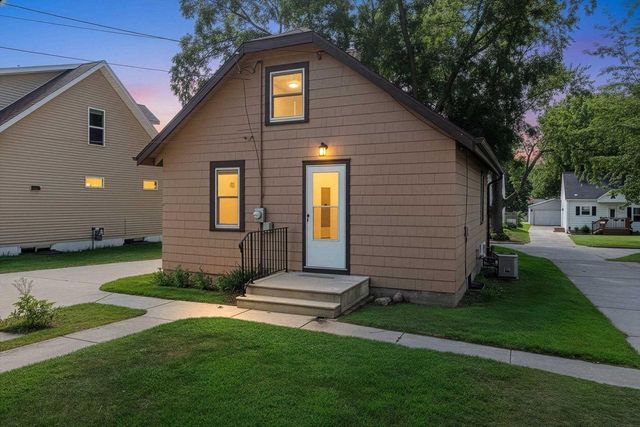 317 LAU STREET, Green Bay, WI 54302