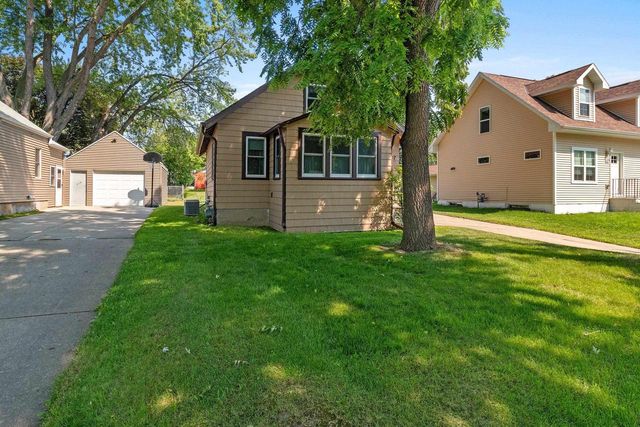 317 LAU STREET, Green Bay, WI 54302
