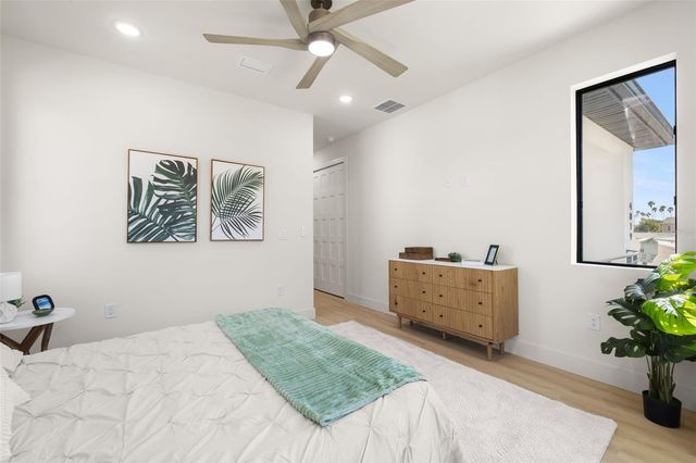 4019 HARRISBURG STREET NE, St Petersburg, FL 33703